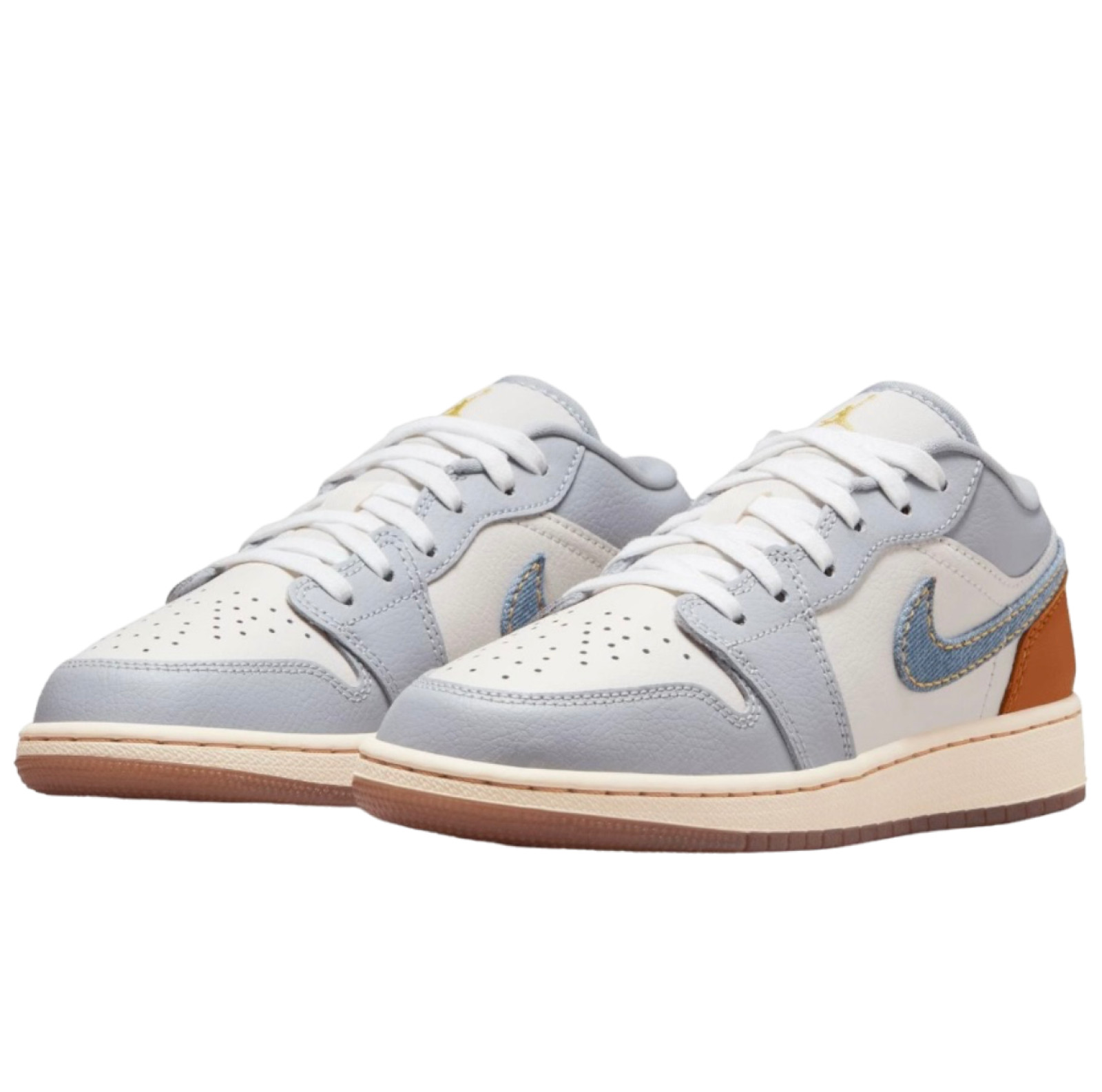 Jordan low top tennis shoes top