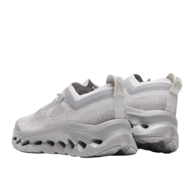 ON Cloudtilt Moon WOLF / ALLOY Women купить в интернет-магазине Kicksmania