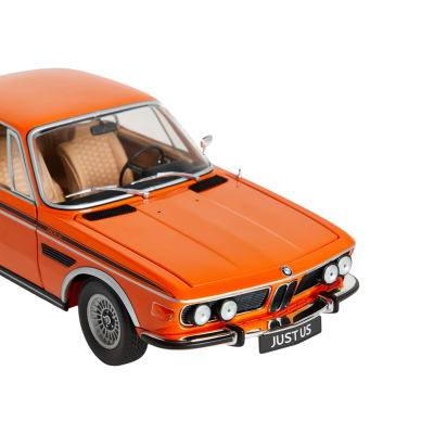 Kith x BMW CSi 3.0 Diecast Inka Orange купить в интернет-магазине Kicksmania — фото 7