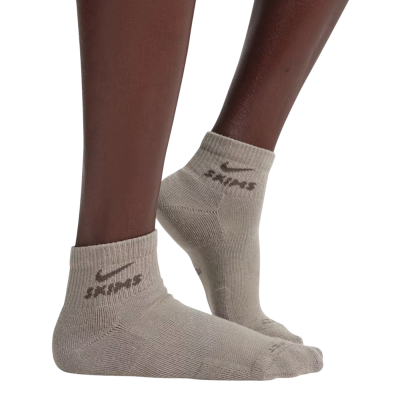Носки Nike x Skims Dri-Fit Quarter Crew 3-pack купить в интернет-магазине Kicksmania — фото 5