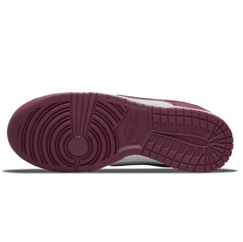 Nike Dunk Low Bordeaux - купить оригинальные кроссовки и аксессуары | Kicksmania.ru | Магазин Киксмания
