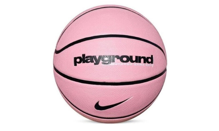Розовый мяч Nike Basketball Ball Pink Playground купить оригинальные аксессуары | Kicksmania.ru | Магазин Киксмания